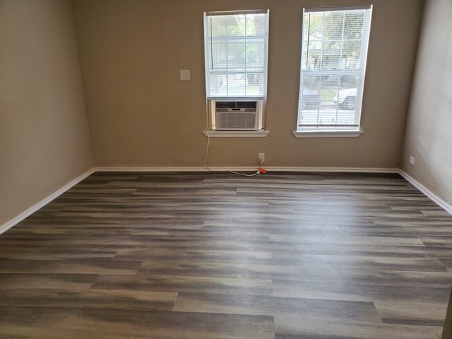 Bedroom - 133 Claremont Ave Unidad 3