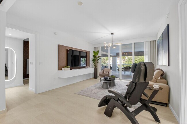 Photo - 200 SE Mizner Blvd Unit 204