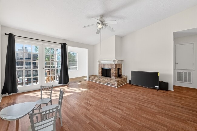 Photo - 10555 Turtlewood Ct Unit 511