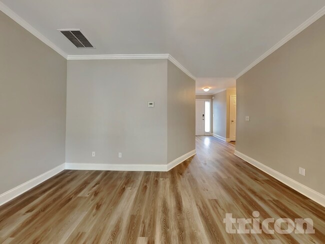 654 Palmer Ct