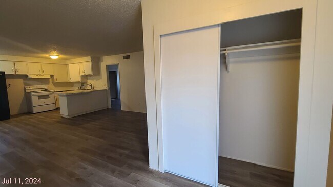 Photo - 2937 Stewart Ave Unit 2937 Stewart Ave #2