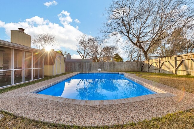 Building Photo - 10535 Breeds Hill Dr Rental