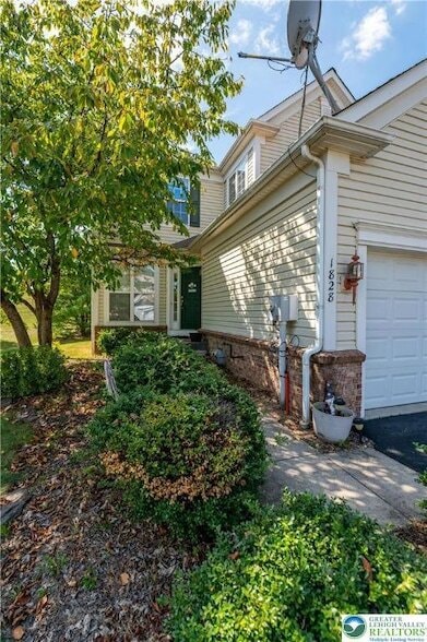 Photo - 1828 Majestic Dr