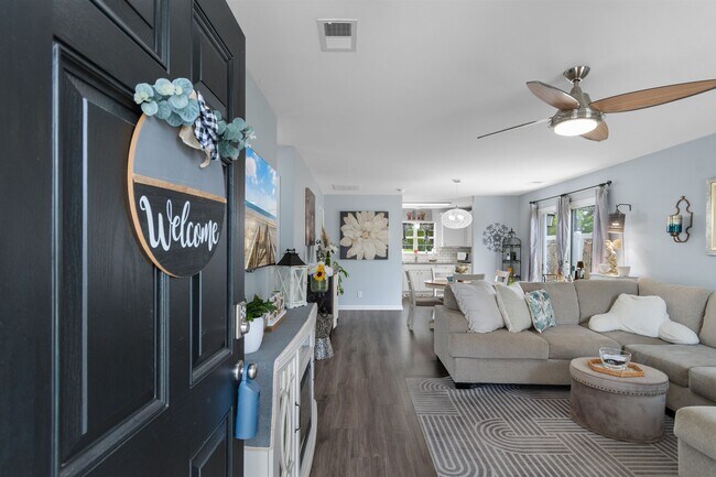 Photo - 161 Barclay Dr