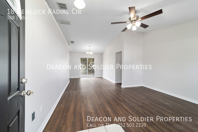 Photo - 18 Hemlock Radial Cir