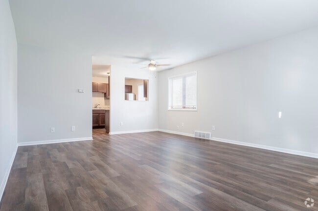 2BR, 2.5BA - 1250SF - Living Room