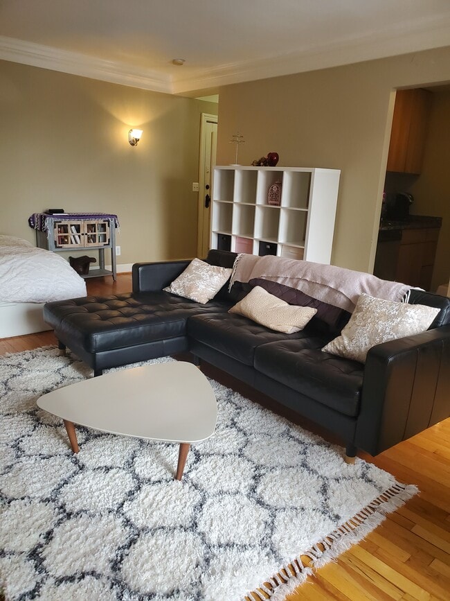 Photo - 15 E Kirby St Unit 906