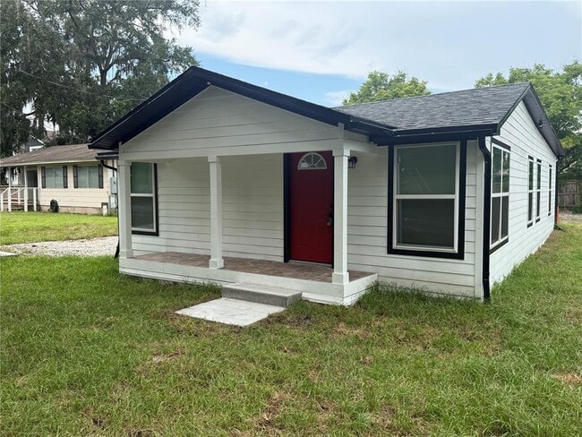 Photo - 225 E Warren Ave