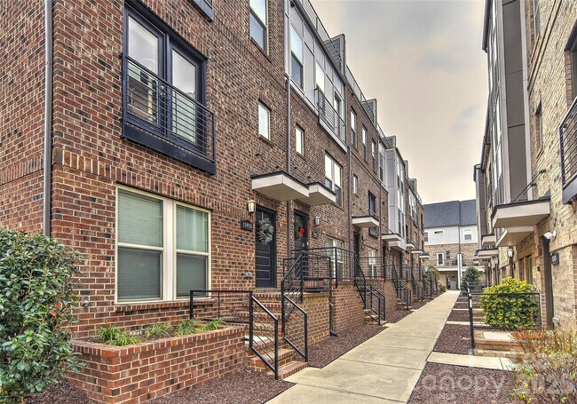 Photo - 13047 Tinton Ave