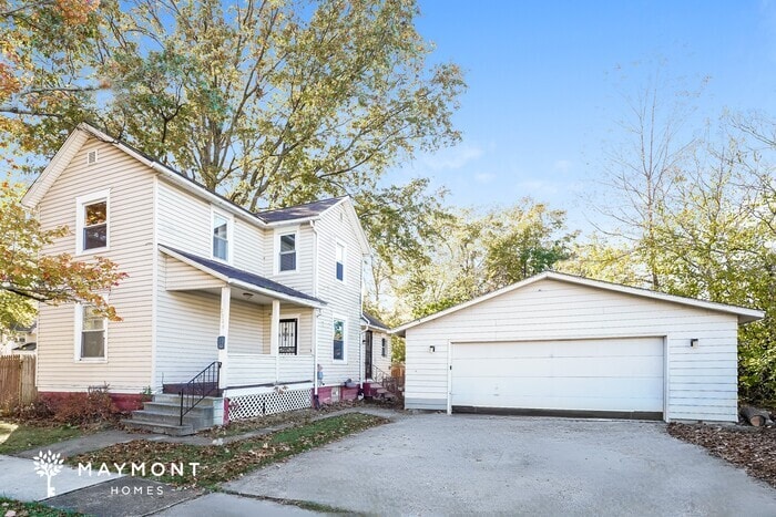 Photo - 2326 Oakdale Ave