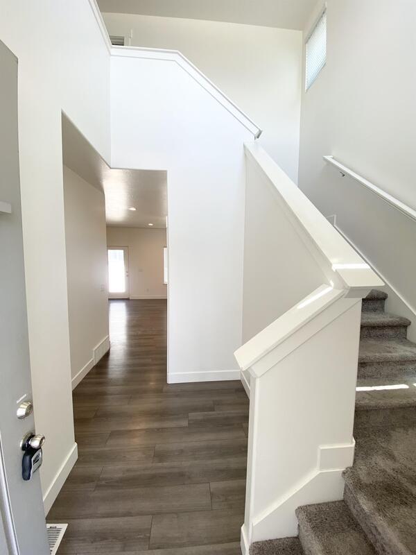 Photo - 541 N 20 W