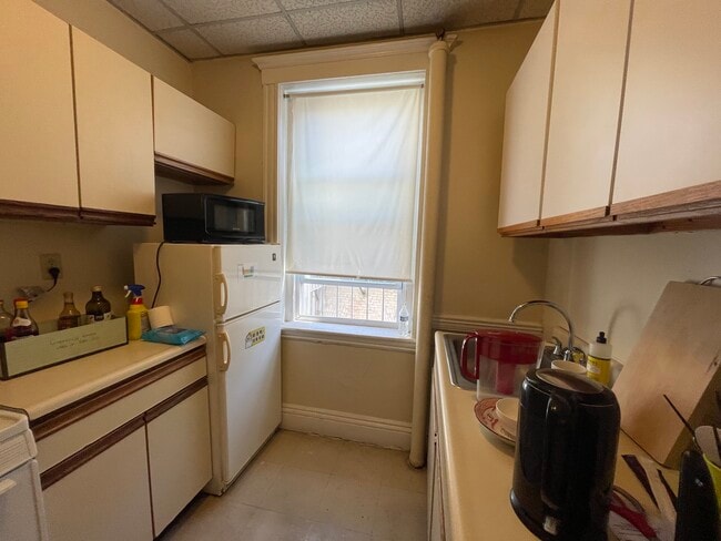 Photo - 213 Kelton St