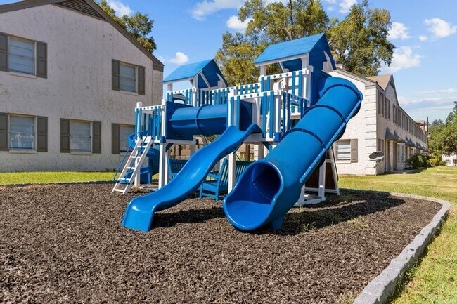 Townhomes at South Highlands