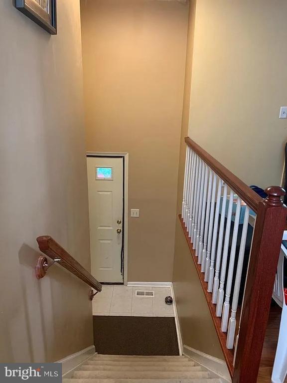 Photo - 2 HALSTEAD Pl