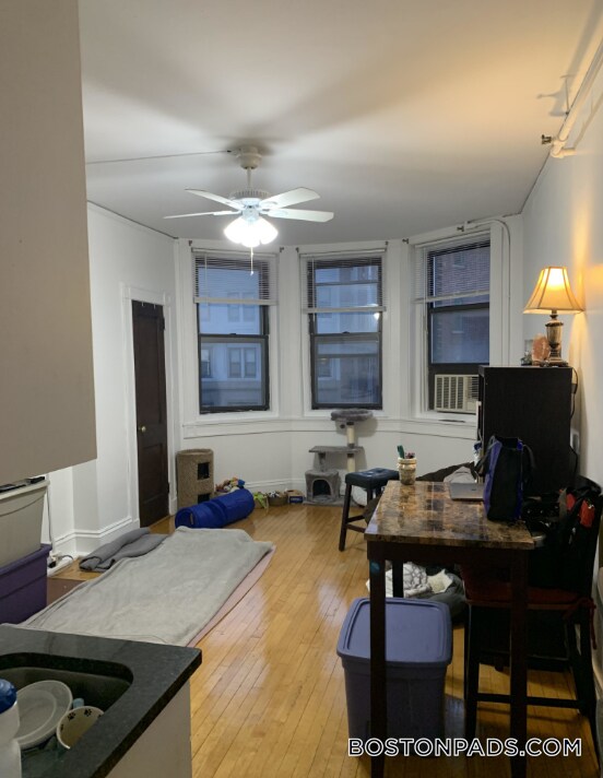 Photo - 91 Westland Ave Unidad 300