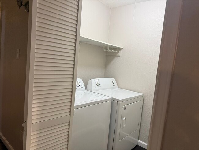 Photo - 16303 Lyons School Rd Unit 304
