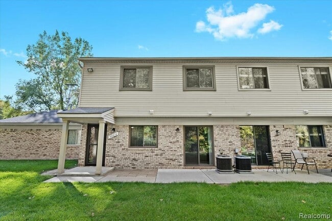 Building Photo - 50014 S Jimmy Ct Unit 174