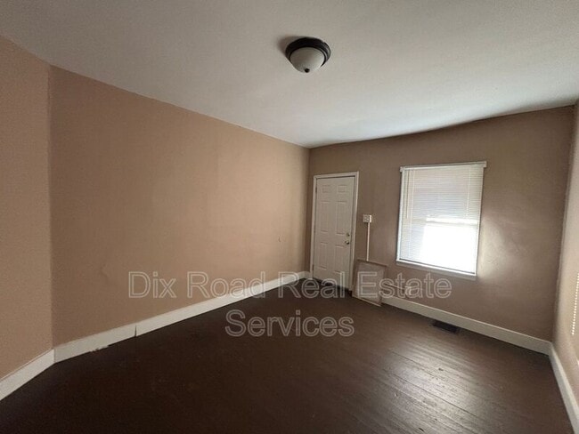 Photo - 722 East Ave