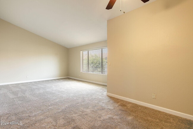 Photo - 1402 E Guadalupe Rd Unit 211