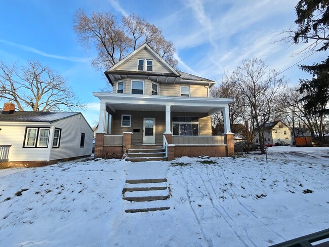 Building Photo - 1134 S Linden Ave