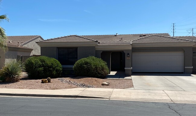 Building Photo - 3131 S Chatsworth Cir Rental