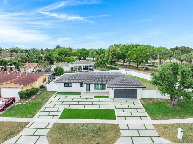 Building Photo - 1650 NW 114th Ave Rental