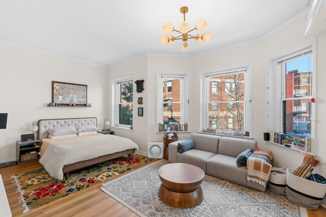 Photo - 1758 Corcoran St NW Unidad 2