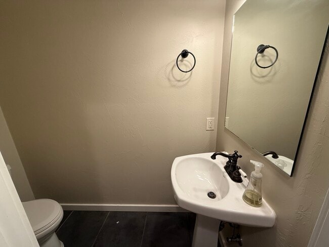 Photo - 163 Gena Cir