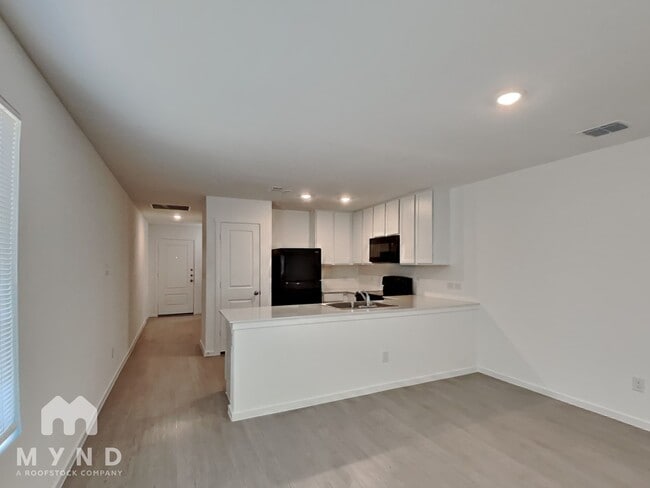 Photo - 242 Willow Wy