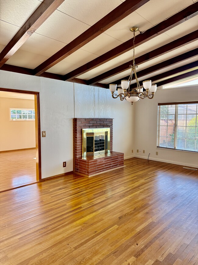 Photo - 2065 Rainier Ct