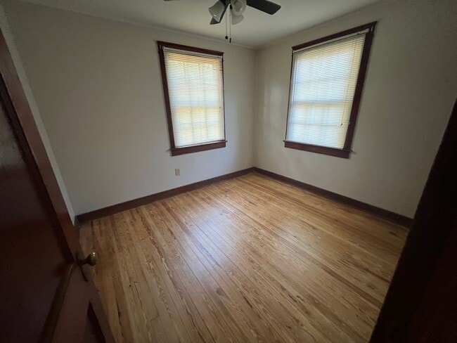 Photo - 603 E 2nd St