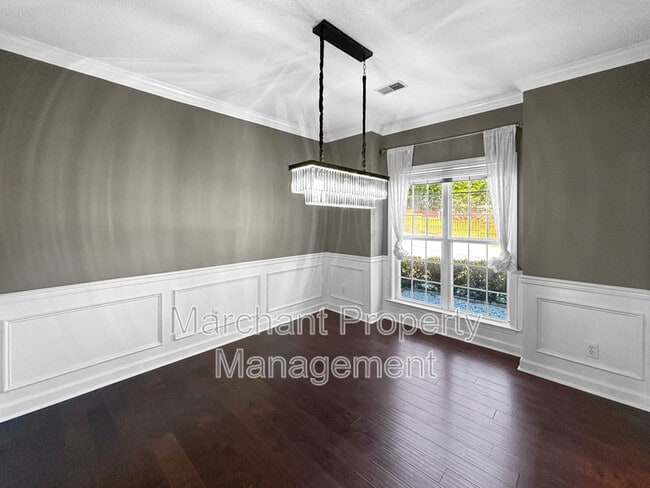 Photo - 6 Twickenham Dr