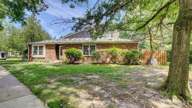 Photo - 267 Constitution Cir