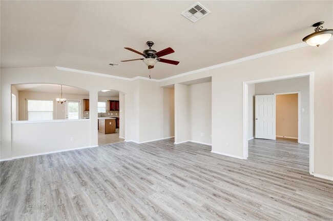 Photo - 2509 Pearson Way
