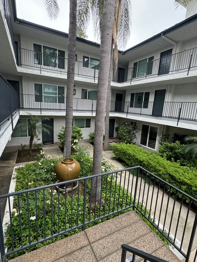 Patio - Second Street Apartments