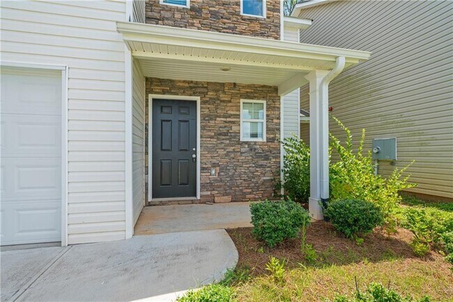 Photo - 631 Carlton Pointe Dr
