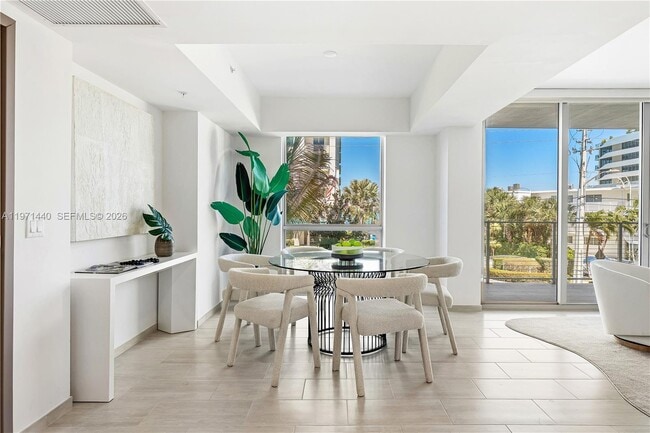 Photo - 10281 W Bay Harbor Dr Unit 204