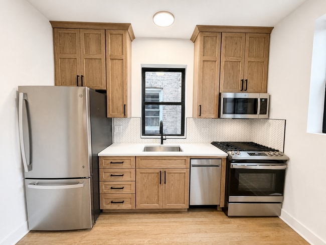 Photo - 3807 N Lawndale Ave Unidad 2