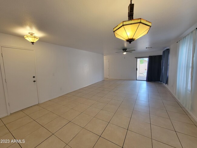 Photo - 2259 E Spruce Dr