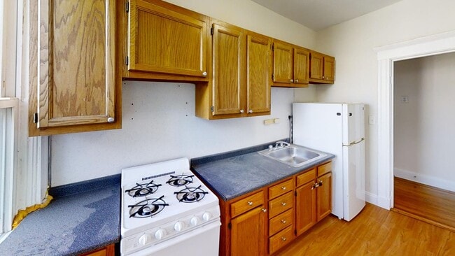 Building Photo - 1638 Commonwealth Ave Unit 25 Rental