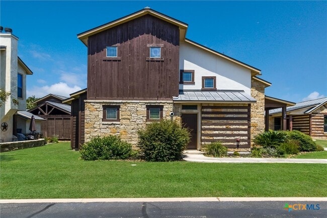 Photo - 1654 Gruene Vineyard Crossing