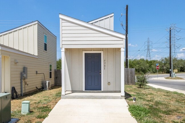 Building Photo - 7731 Elm Bend