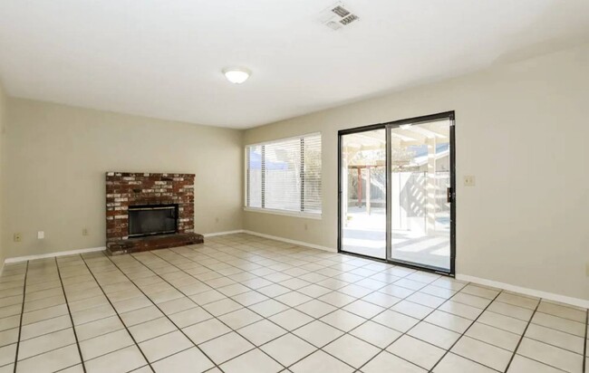 Photo - 8633 59th Ave