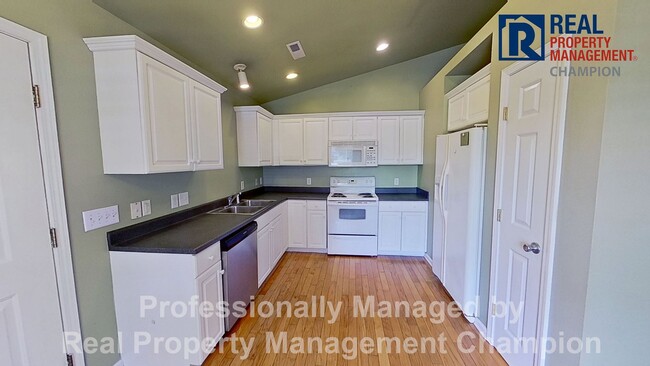 Photo - 3 BD/2BA in Azalea Trace - Students Welcome