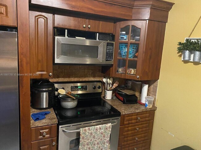 Photo - 19319 NW 54th Ct