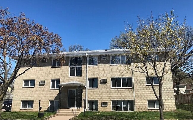 Building Photo - 1757 Thomas Ave W Unit 2