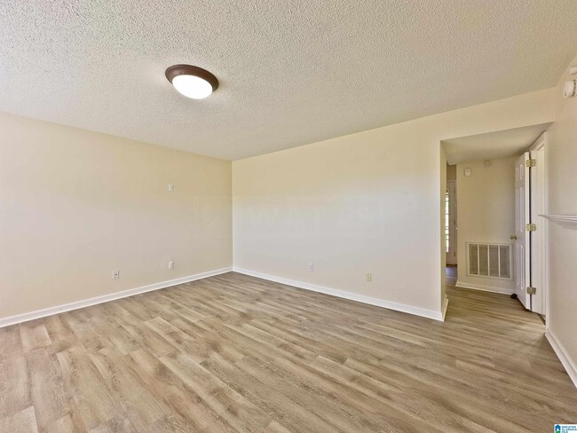 Photo - 4776 Cheshire Cir