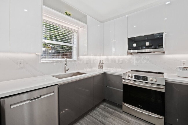 Photo - 22387 SW 89th Ave