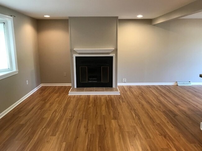 Photo - 6735 Van Buren Pl