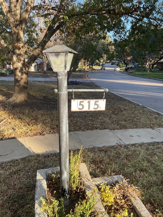 515 Cave Ln